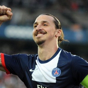 Kaiyun官方网站-字母哥惊天绝杀湖人！关键球引争议，雄鹿优势明显却险翻车，字母哥争议绝杀助雄鹿险胜湖人，巨大优势险遭逆转